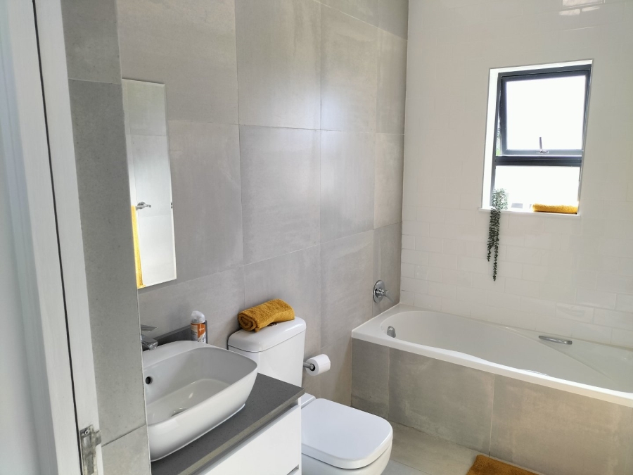 2 Bedroom Property for Sale in Eden Residential Estate Western Cape
